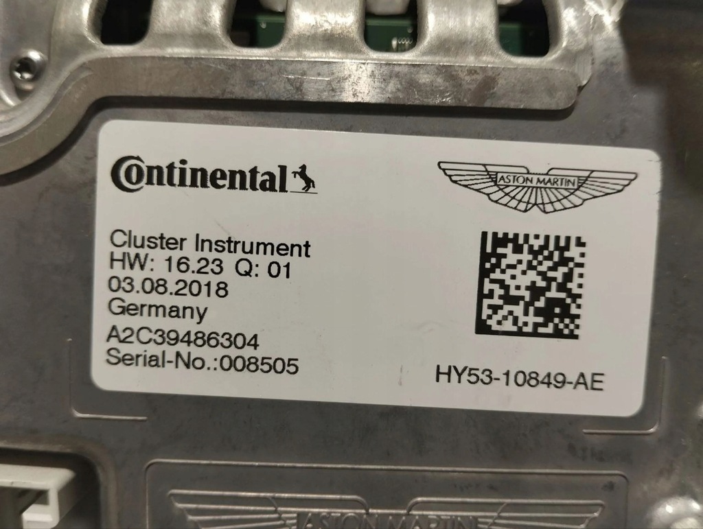 фото №5, Aston martin db11 2019 приборы, приборы