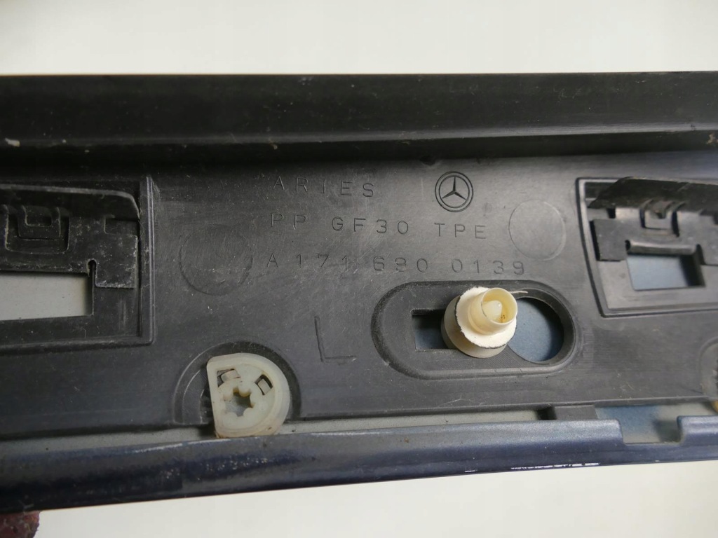 фото №9, Mercedes slk 350 r171 молдинг скло лобове ліва захист накладка c950