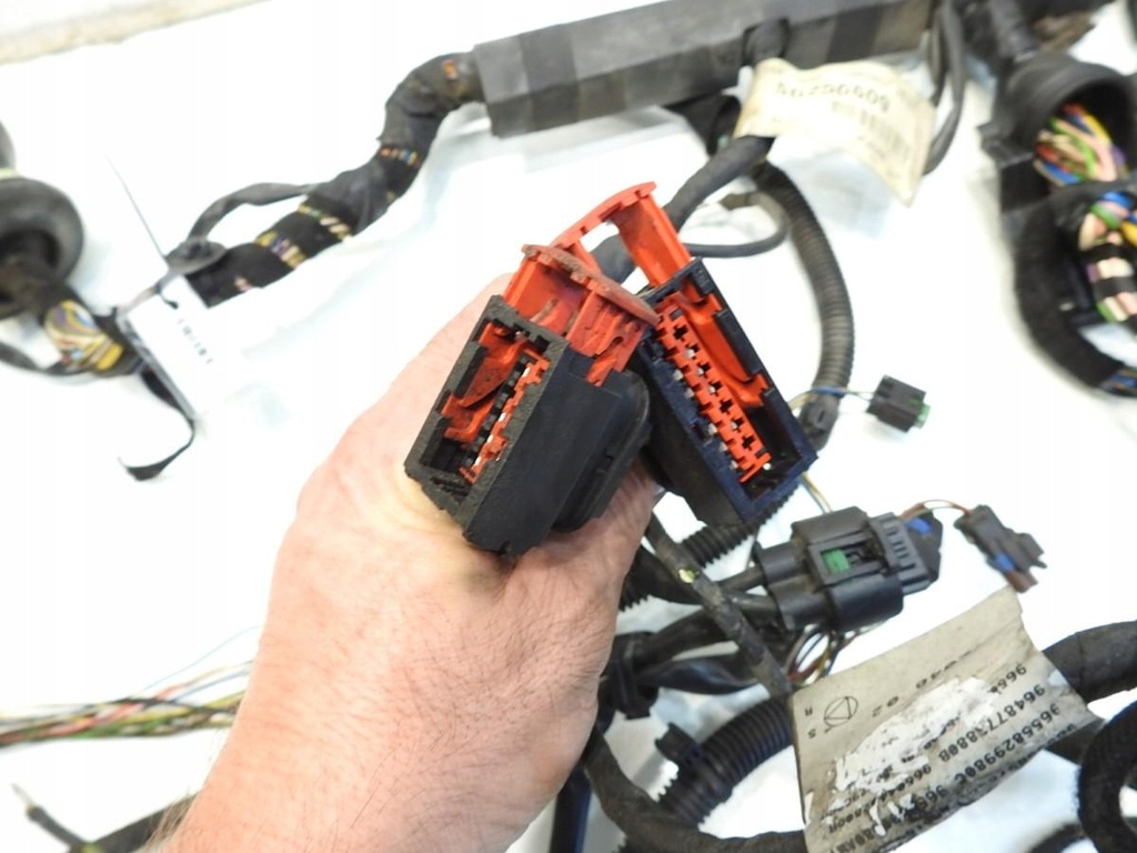 фото №8, Жгут электропроводка отсек двигателя peugeot 1007 1.6 16v