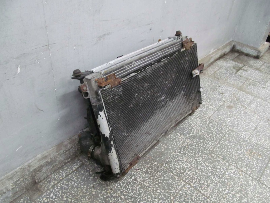 Lexus is220 радіатор вентилятор комплект  05-10 Ціна