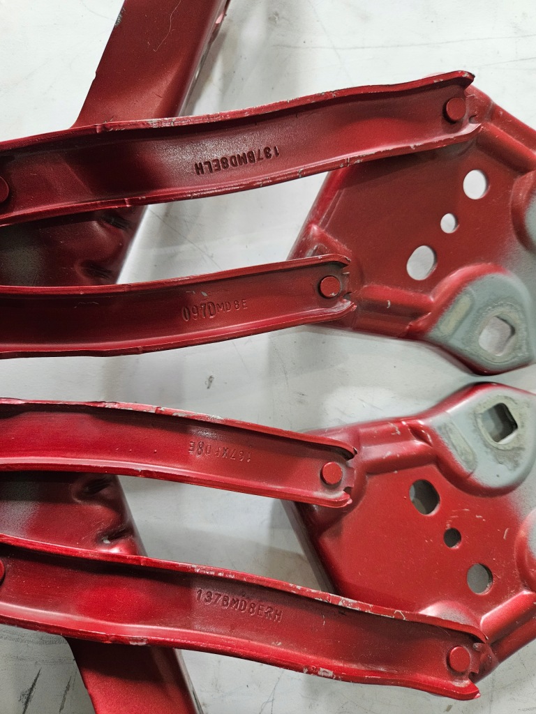 фото №4, Петли капот крышки двигателя volvo xc40 c40