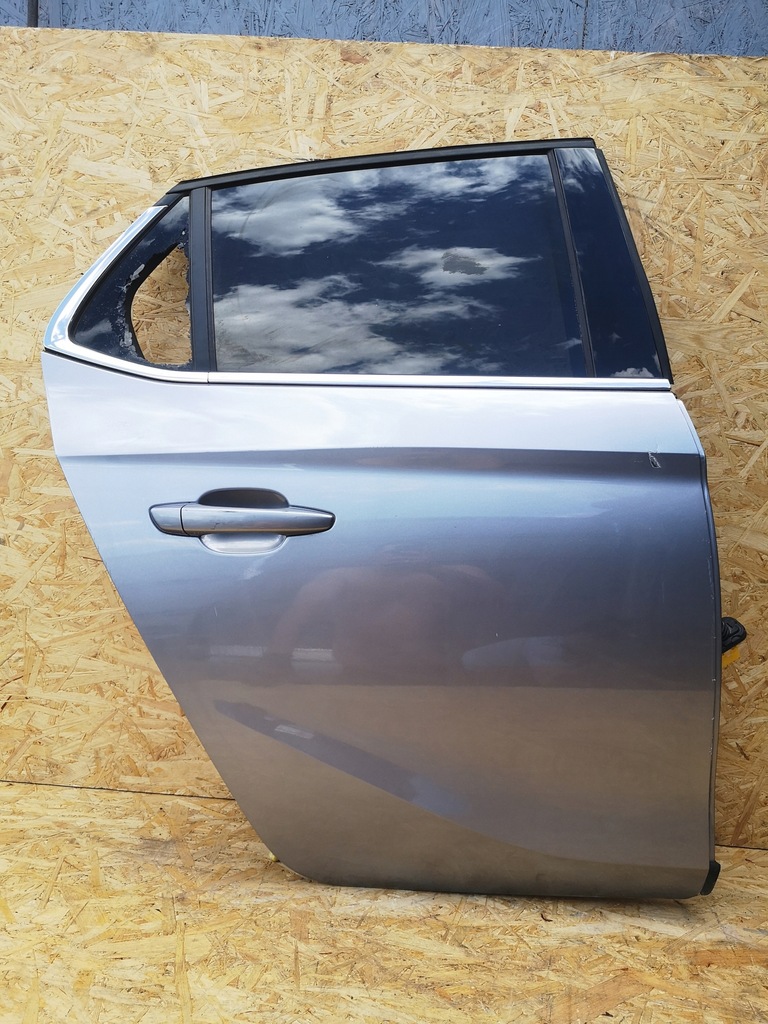 фото №1, Opel corsa f двері правий задня