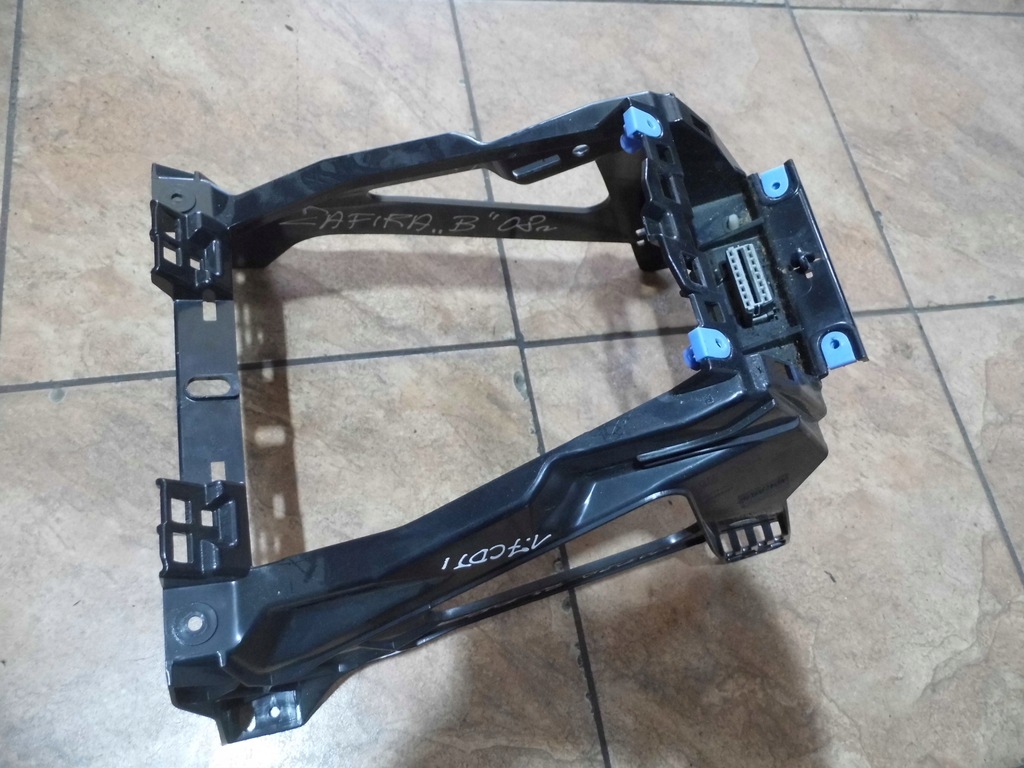 фото №2, Zafira b 1.7cdti 08' lift рамка каркас радіо