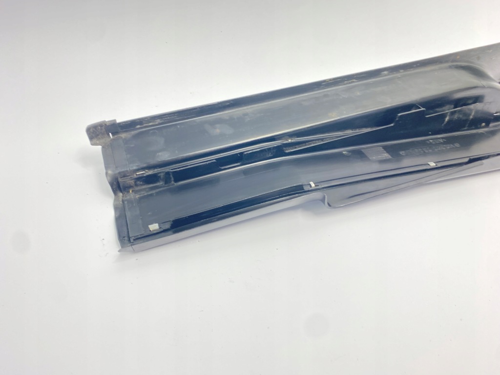 Накладка порог молдинг левый задний  czarna mercedes w140 1406800335 в Украине