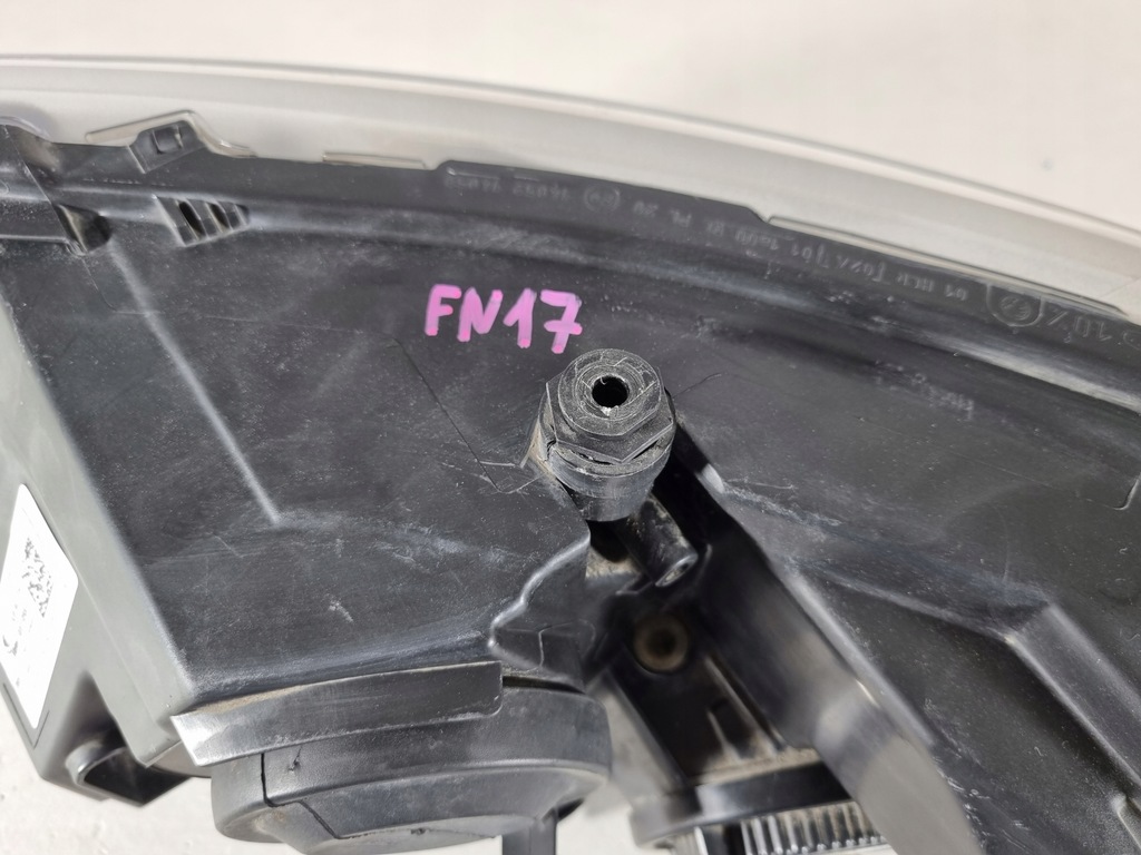 фото №10, Skoda rapid 5jb лампа права перед звичайна фара