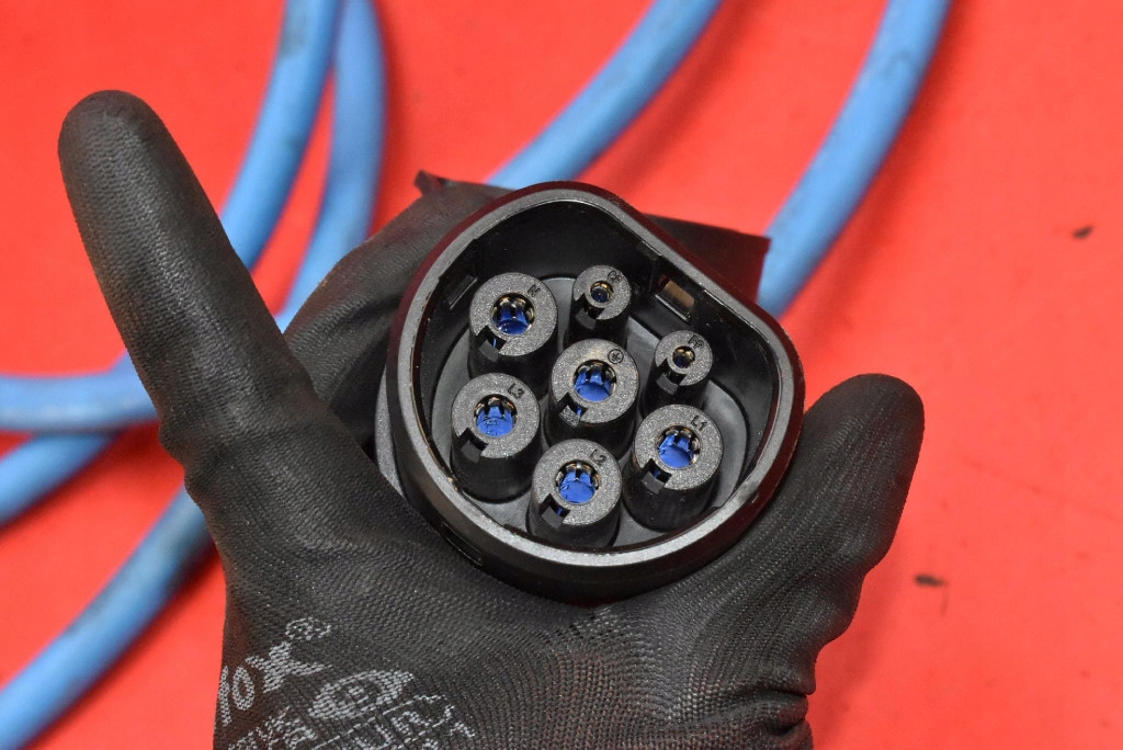 фото №8, Зарядное устройство шланг зарядки el1505712 tesla model y 60 kwh 299 km 20-