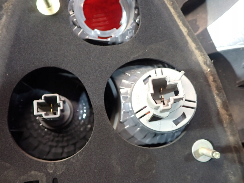 фото №9, Honda civic vii hb 3d 03-05 lift лампа задняя левая 33550-s5s-g312