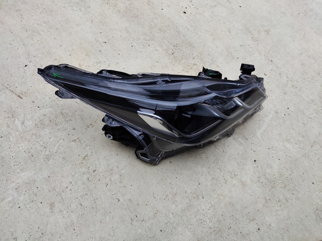 фото №11, Лампа передняя правая toyota corolla e21 sedan обычная eur 81110-02t31-00