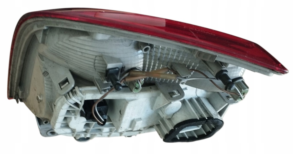 фото №5, Лампа правая задняя правый задняя skoda rapid 5jh.945.096