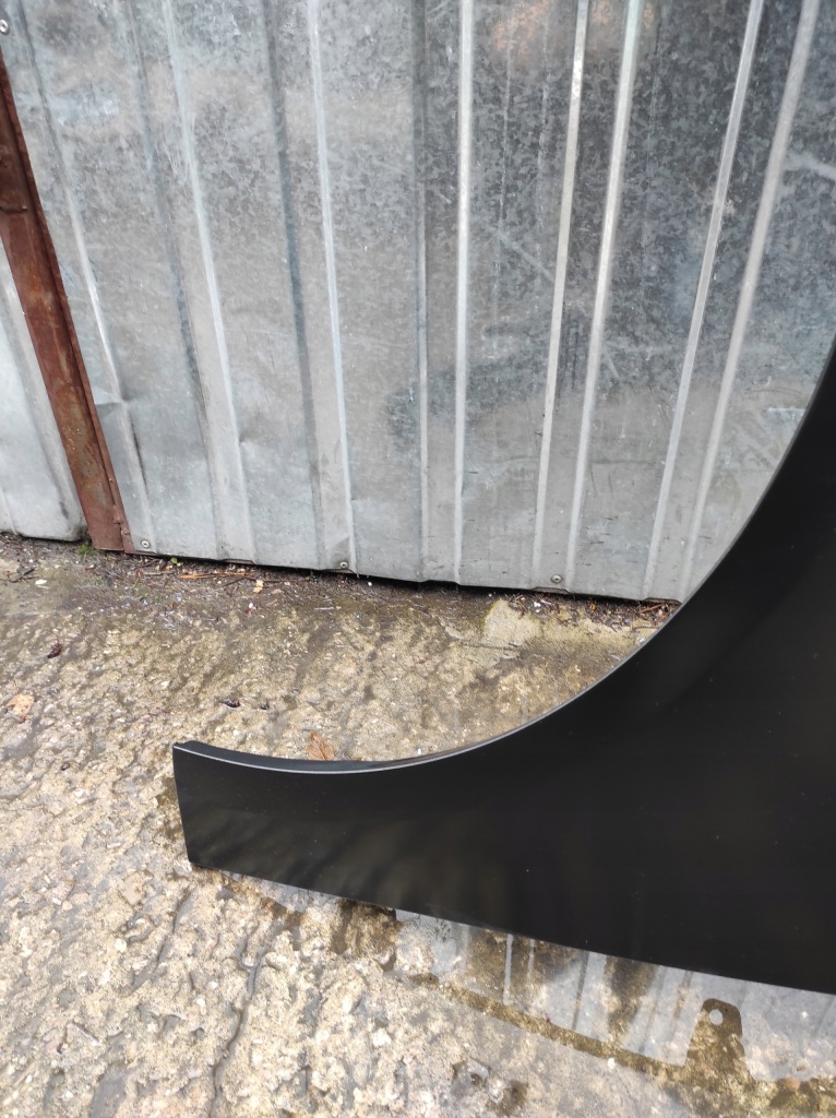 Крыло  правый  или левое  audi a3 8v hb алюминий новый к покраска в Украине