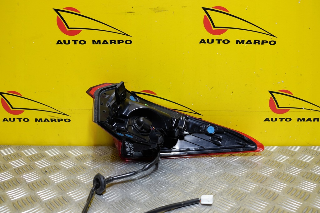 фото №9, Toyota avalon 2019-2022 лампа задняя левая led usa