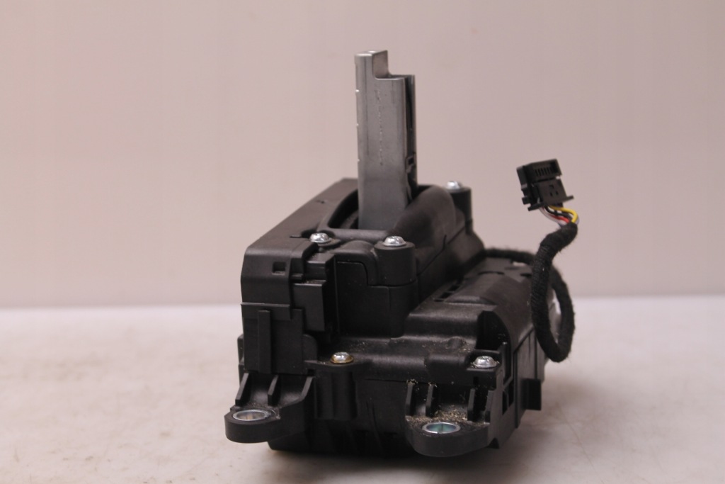 фото №4, Audi r8 ii 4s 16r- 5.2 fsi выборщик передач домкрат