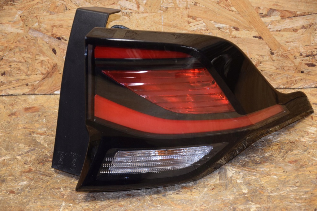 фото №1, Лампа задняя правая sportage v 23r 0km nowa оригинал r2924-63010 92402r2000 21-