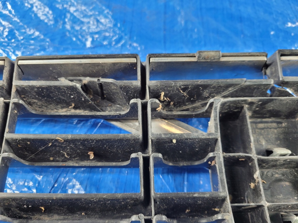 фото №11, Volvo s40 ii v50 | решітка радіатора решітка радіатора хром бампера перед lift 30744915