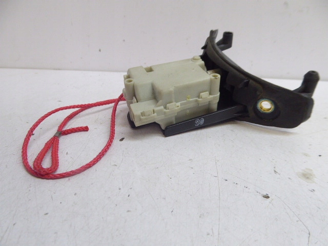 фото №4, Alfa romeo 159 привод крышка топлива 1.9 jtd