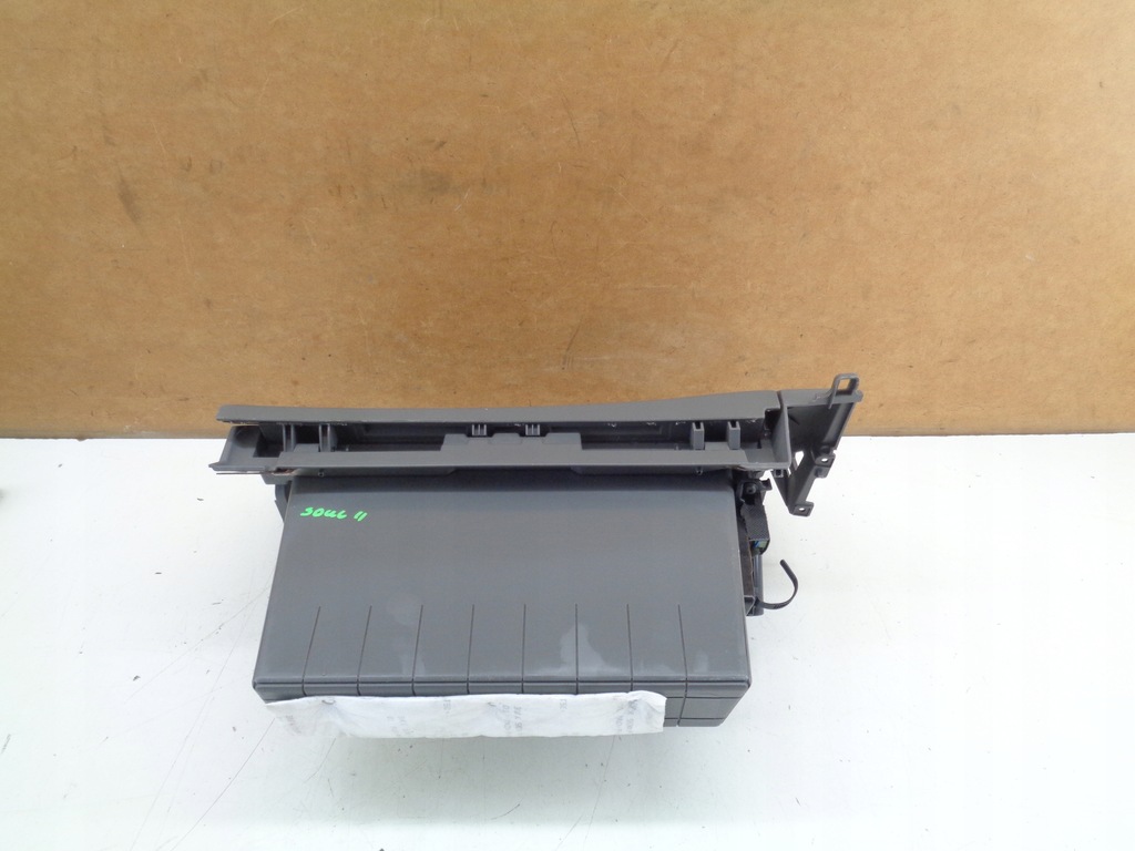 фото №4, Kia soul ii 14-17r бардачок консоли пассажира