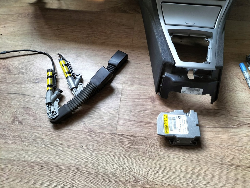 фото №4, Bmw e83 x3 консоль подушки безопасности натяжители комплект