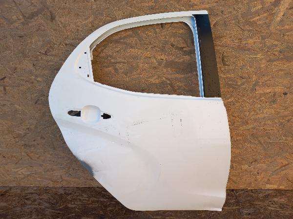 фото №1, Toyota yaris iv 4 дверь задние задняя правое