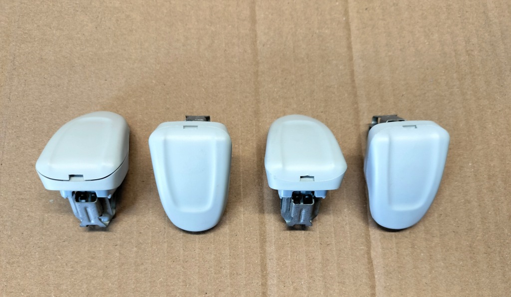 фото №1, Peugeot 2008 кронштейн крючок потолочный