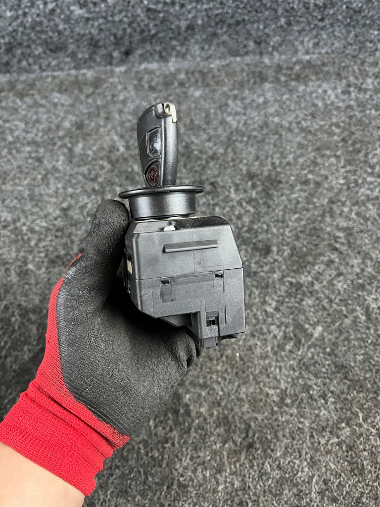 Mercedes w203 cl w209 c-klasa замок зажигания ключ 2095450908 Цена