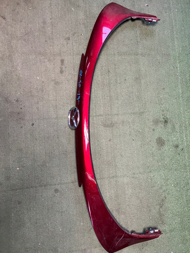 фото №1, Mazda cx-30 19- накладка накладка крышки задняя