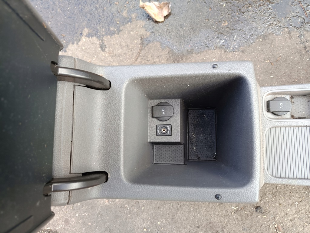 фото №6, Sharan 7n подлокотник туннель средний кожа