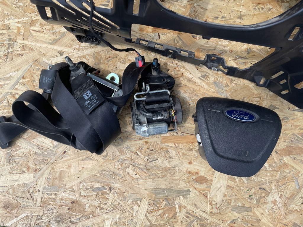 фото №5, Ford connect консоль панель приладів приладова подушка безпеки ремені оригінал