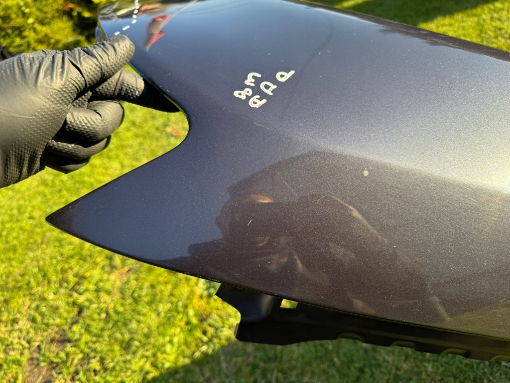 Крыло  правый  передний перед audi a8 d3 02- лак: lz7q Доставка