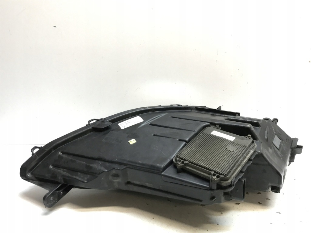 Tesla model s рестайлинг  фара левая перед full led европа комплектный  1053574-00-b Оригинал