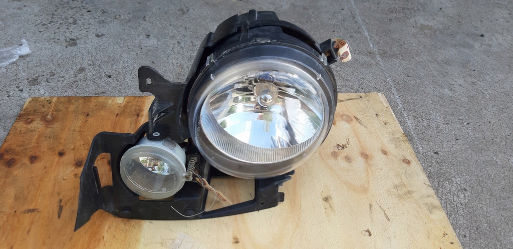 фото №1, Лампа передняя jeep cherokee liberty 05-07 правая