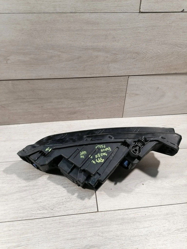 фото №7, Superb 3 lift противотуманная фара правый перед 3v0941700b