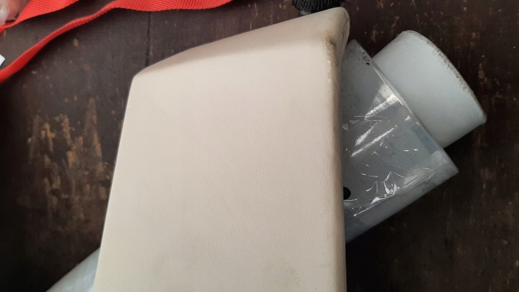 фото №5, Audi a8 4h бардачок водія захист колонки бежева