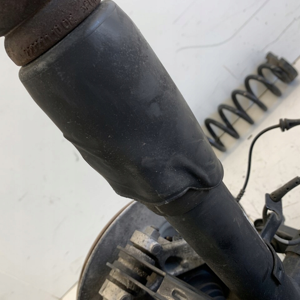 Поворотный кулак правый  задний подвеска амортизатор vds bmw 4 g26 g22 420i рестайлинг  23r Недорого