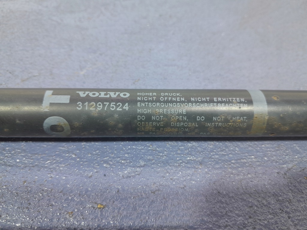 фото №5, Volvo xc60 i привід кришки багажника задня 31299034 31297524