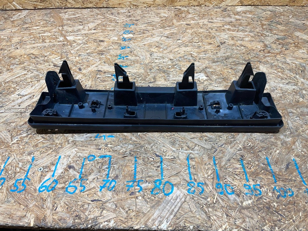 фото №8, Mazda cx5 cx-5 ii 2 kf lift 22-25 молдинг підкладка pod номерний знак перед