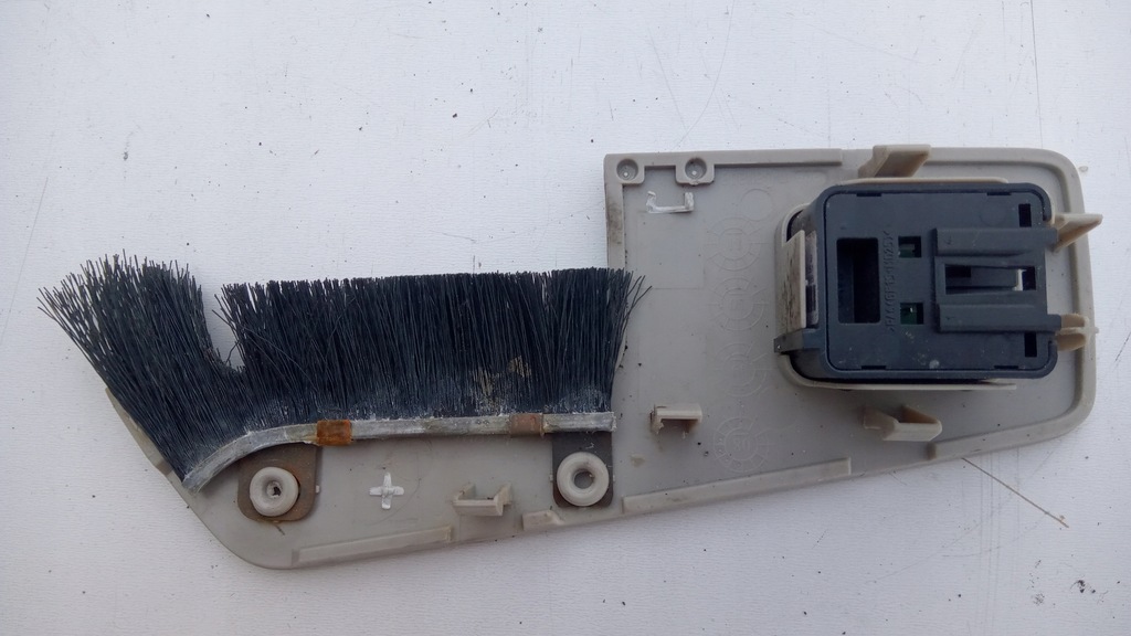 фото №3, Кнопка крышки багажника volkswagen routan