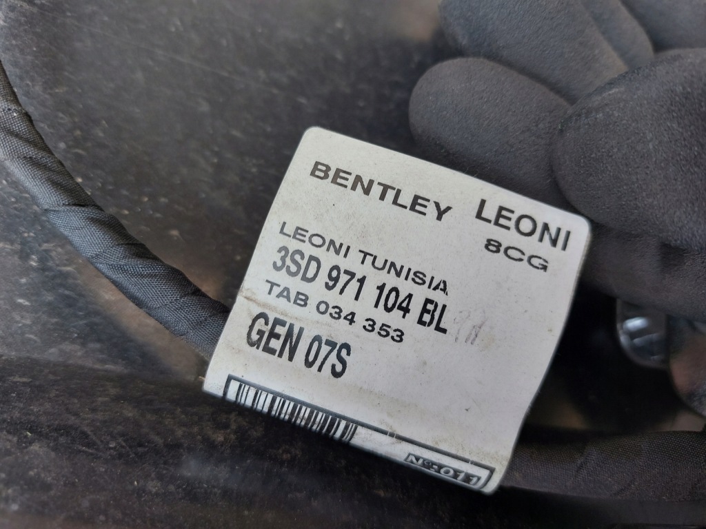 Бампер задний  bentley continental gt 19r чёрный l09n радары Недорого