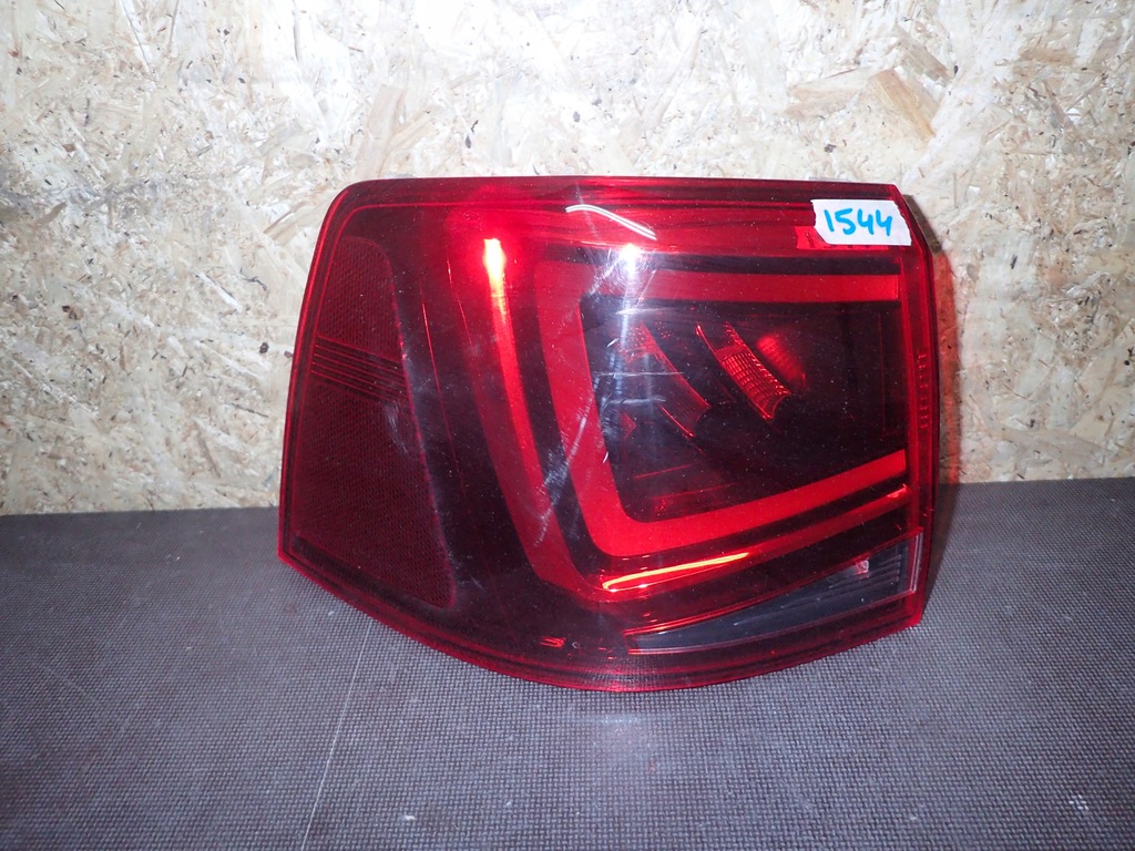 фото №1, Лампа задняя левая seat alhambra lift 15- led