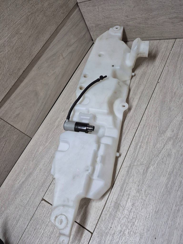 фото №5, 11741. jaguar f-pace бак омывателя hx53-17b613-ac