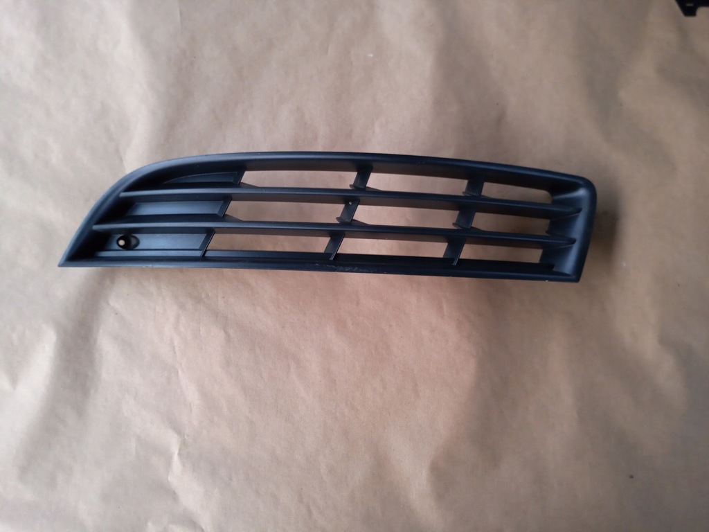 фото №1, Решётка бампера левая перед vw passat b6 nowa org