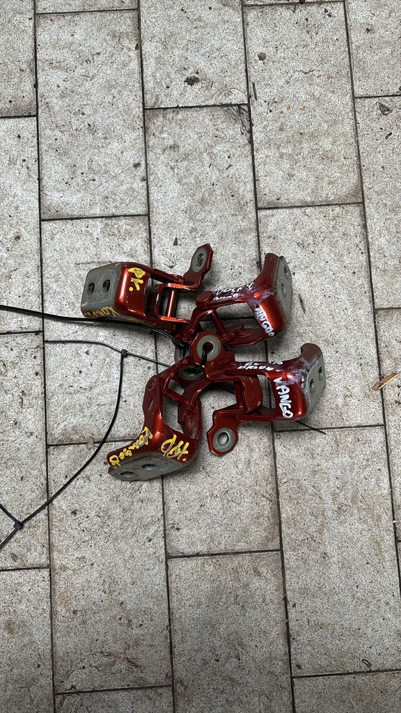 фото №3, Петля дверь перед renault kangoo iv 2021r