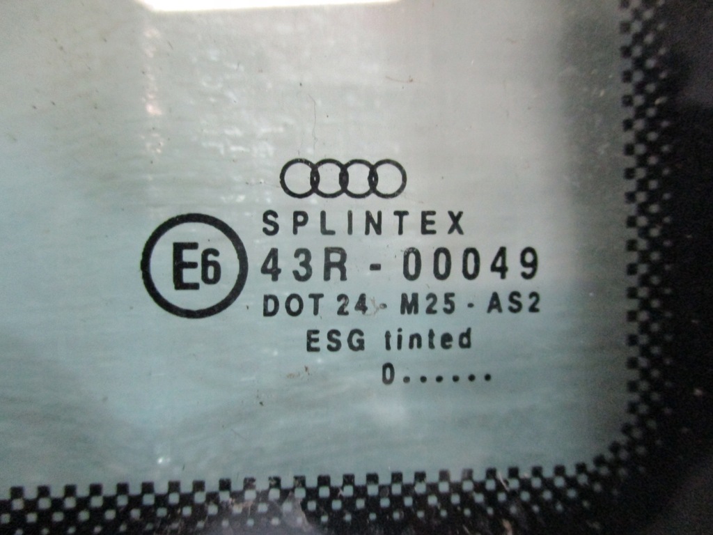 фото №5, Audi a3 8l версия 3d цвет lz9u стекло правая задняя