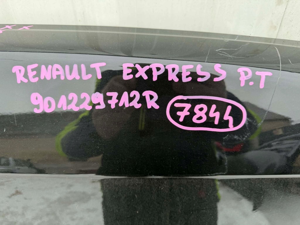 Renault express 21- дверь правое задняя задние 7844 Цена