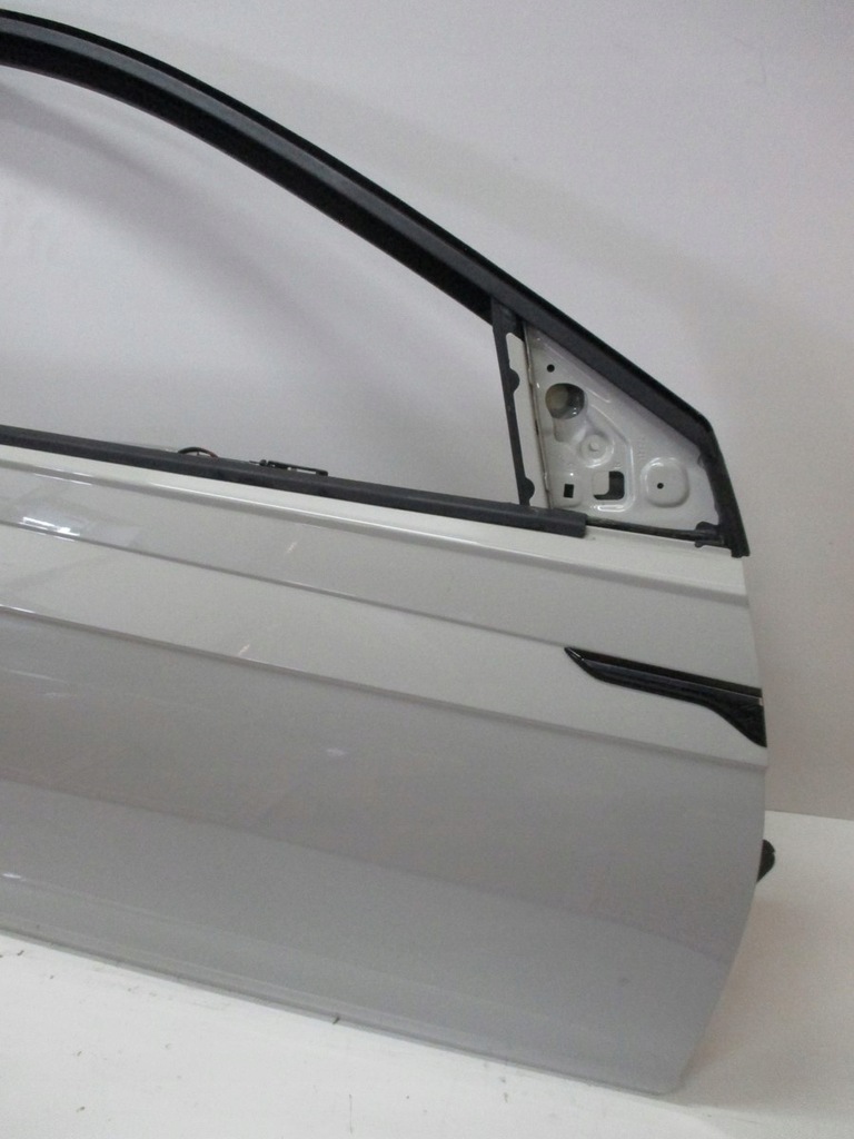 фото №4, Дверь правое передние vw taigo 2g7 r-line 22r