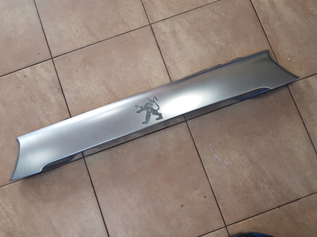 фото №1, Молдинг крышки peugeot 4007 оригинал