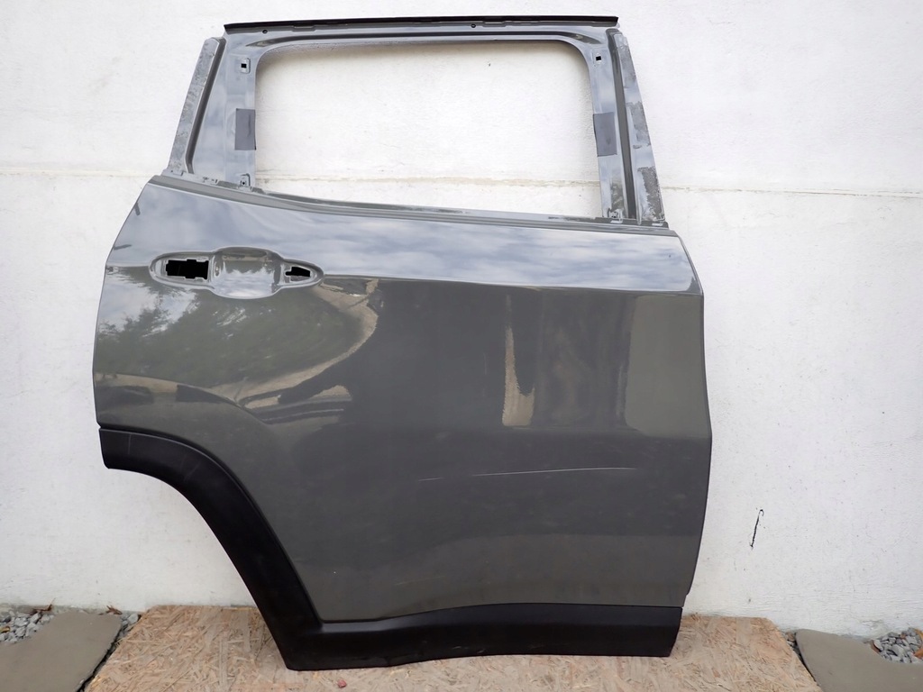 фото №1, Двері праве задні правий задня jeep compass 2 ii mp 2016- 52141661