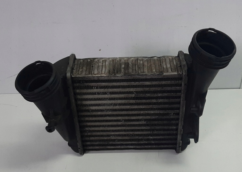 Купити Інтеркулер радіатор повітря vw passat b5 2,5