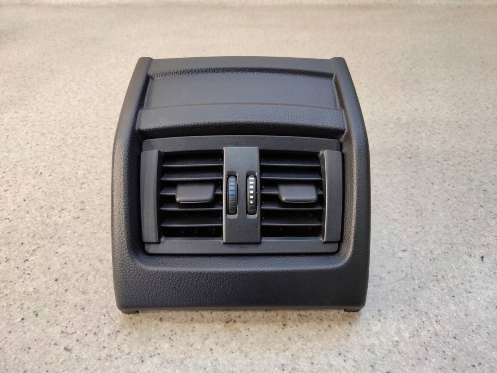 фото №1, Решітка обдув задня панель 64229207330 bmw 3 gt f34