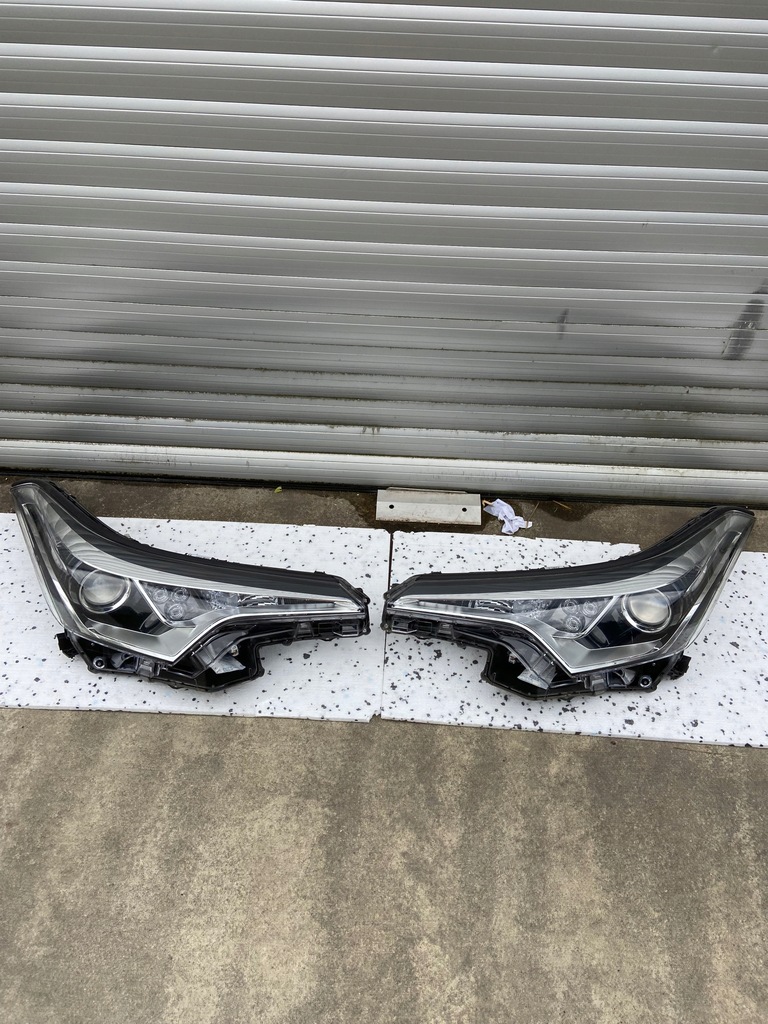 фото №1, Toyota c-hr chr лампа передняя правая левая led 81110-f4030