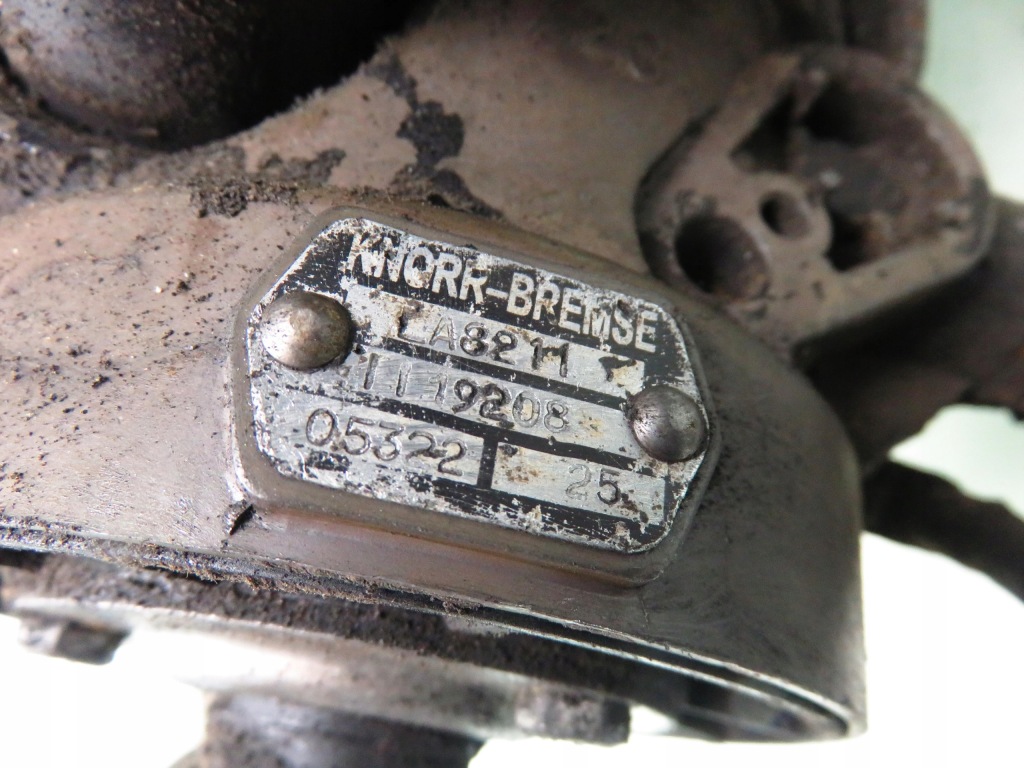 Клапан тормоза man tga d 2876 la8211 Цена